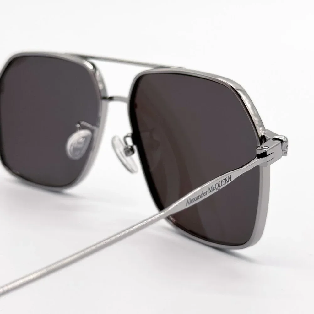 NEW ALEXANDER MCQUEEN AM0372S 001 PILOT SILVER SUNGLASSES ALEXANDER MCQUEEN